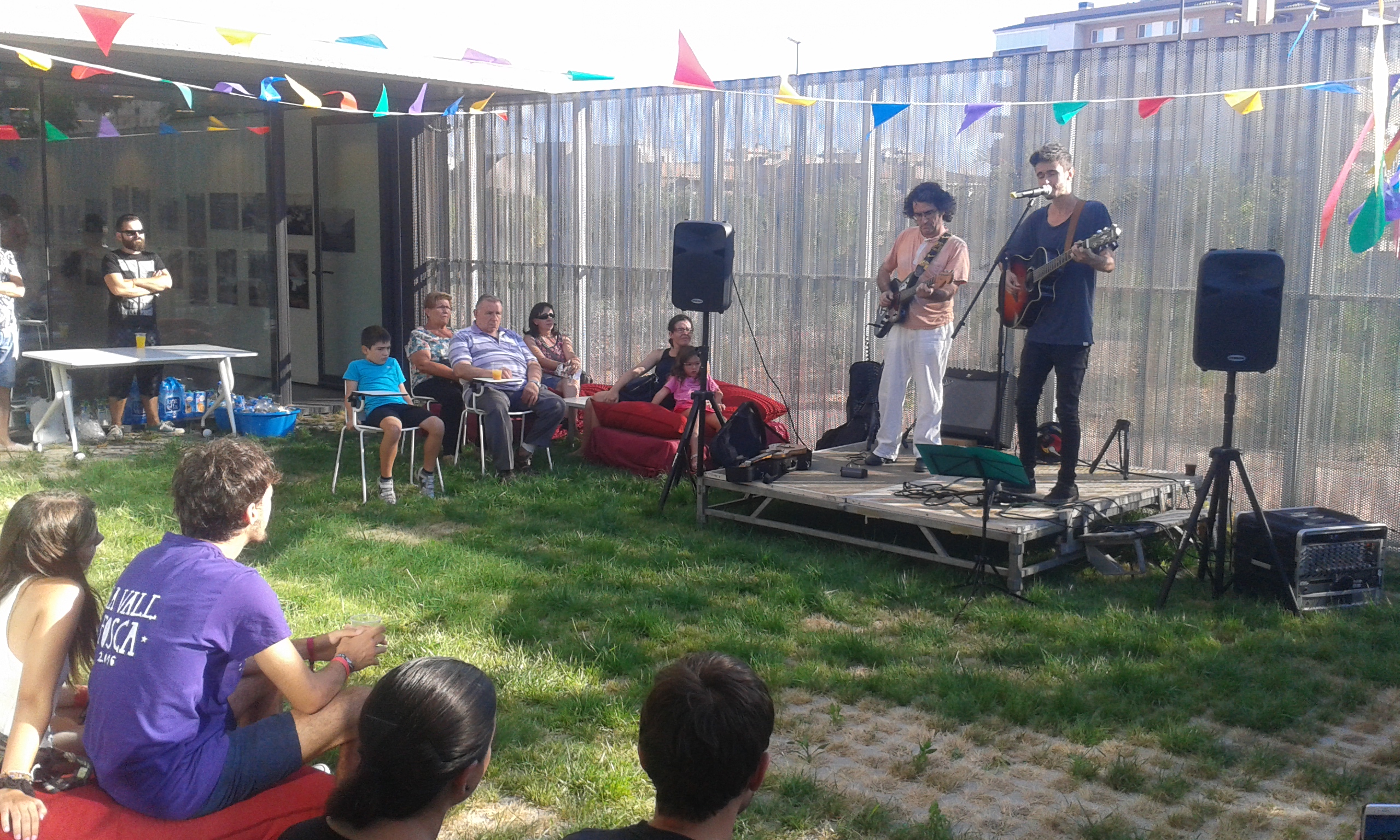 Silvio Àlvarez ens va acompanyar en la segona sessió de Biblioteques Chill Out amb els Nostres Cantautors