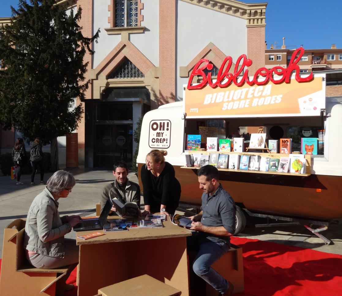 Biblioteca sobre rodes