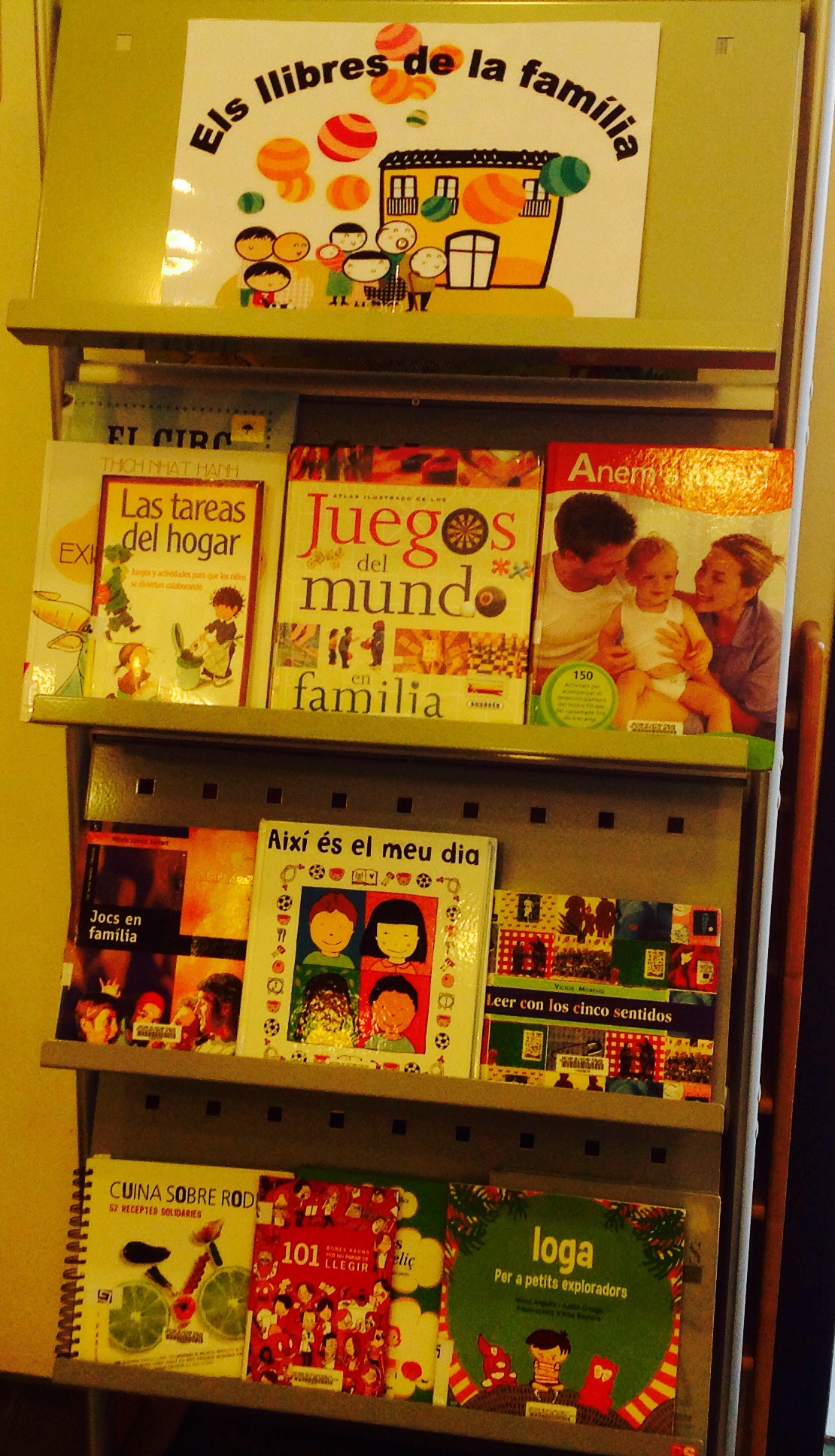 Llibres de la Biblioteca a la Festa de la família