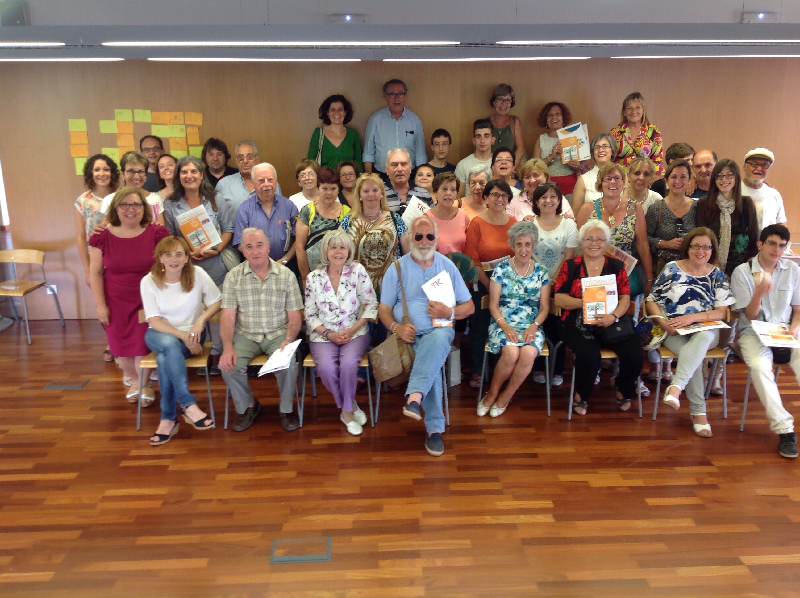 Fet el repartiment de diplomes als voluntaris de la Biblioteca