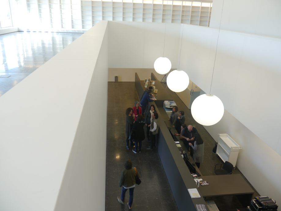 Uns moments de l'obertura de la Biblioteca Pere Anguera