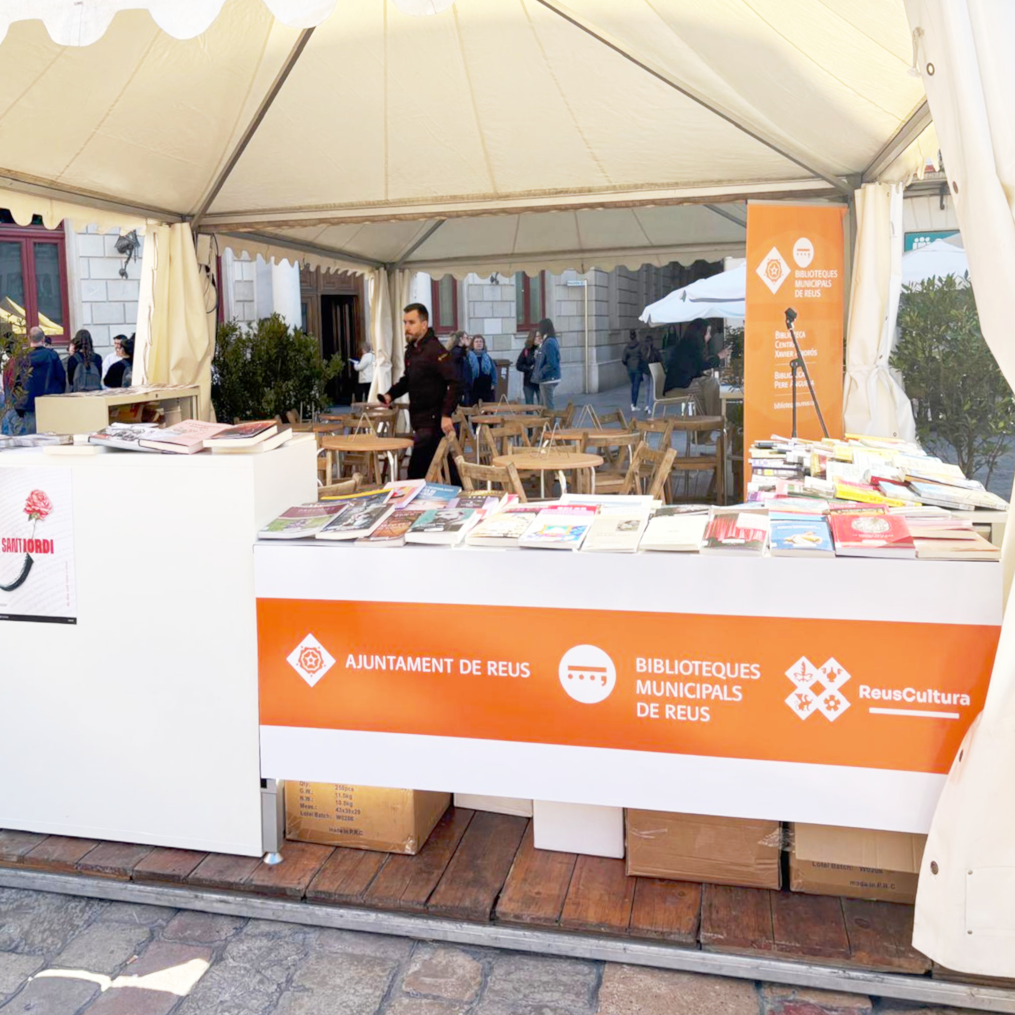 Aquest Sant Jordi recomana’ns un llibre i entra al sorteig d’un val per a un llibre en català