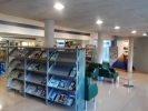 Moviment de mobiliari a la zona de revistes