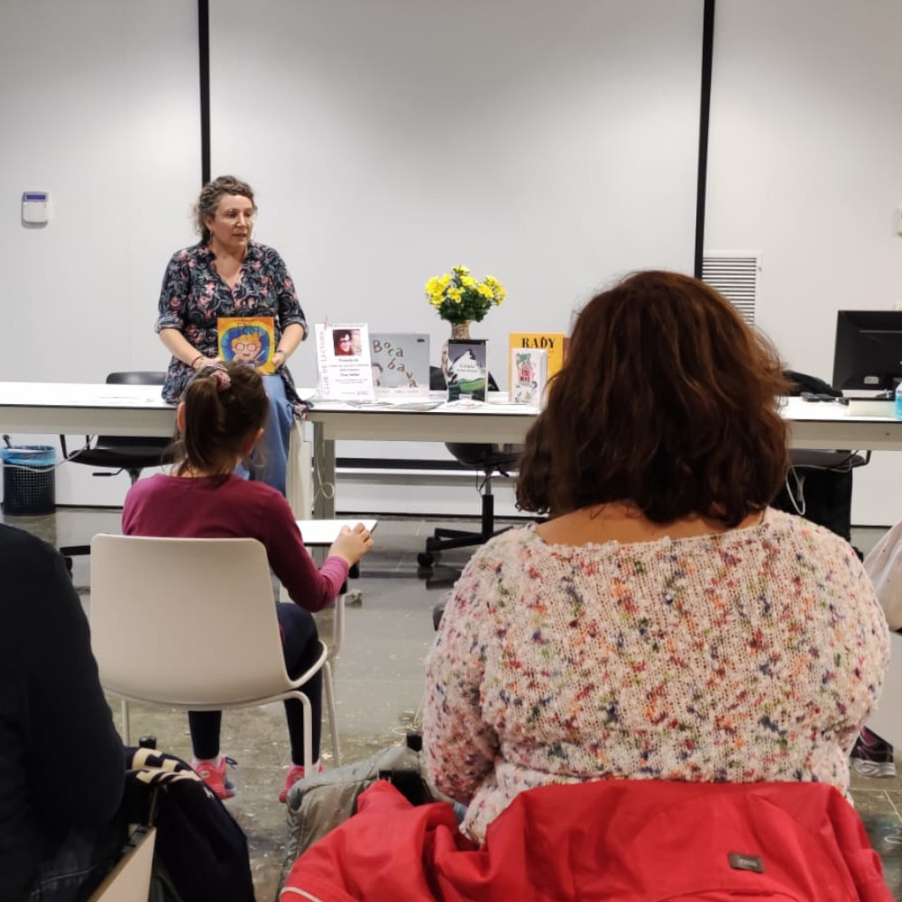 Tina Vallés inaugura la temporada de Clubs de lectura infantils